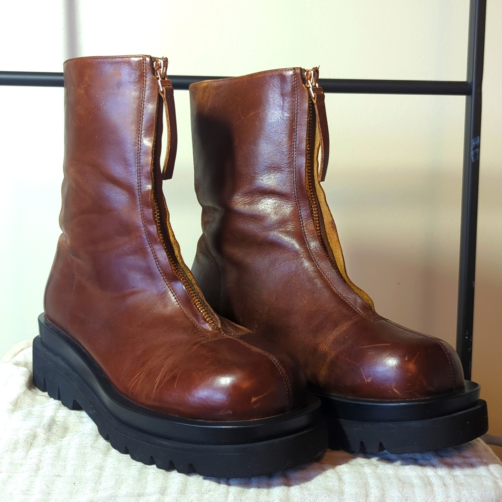 Gorgeous Jeffrey Campbell combat boots